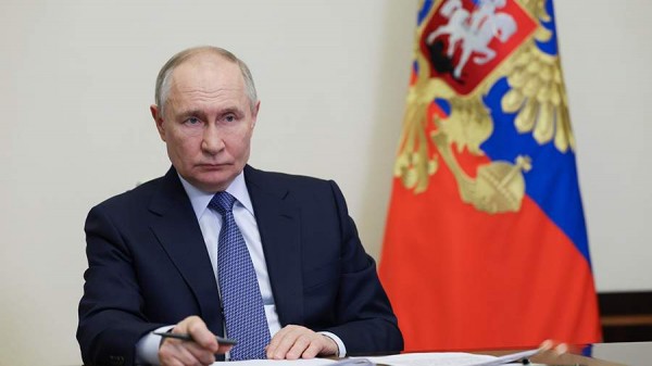 Путин заявил о готовности России вернуться за стол переговоров по Украине
Путин заявил о готовности России вернуться за стол переговоров по Украине
