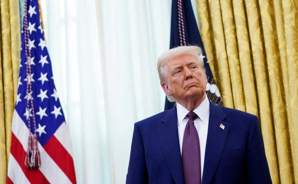 
                    Трамп анонсировал встречу России, Украины и США в Саудовской Аравии

                