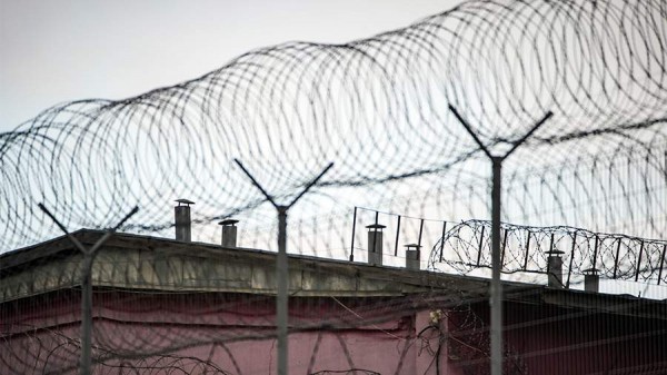 
                    В Калининградской области задержали подозреваемого в избиении дочери мужчину

        