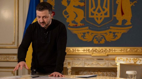
                    Военный эксперт США сравнил Зеленского с Гитлером

        