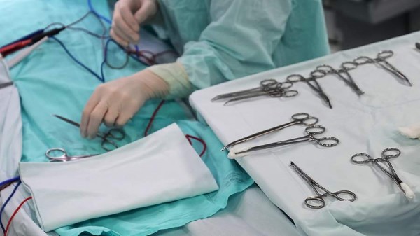 
                    Врачи НИИ Склифосовского провели успешную пересадку сердца и почки

        