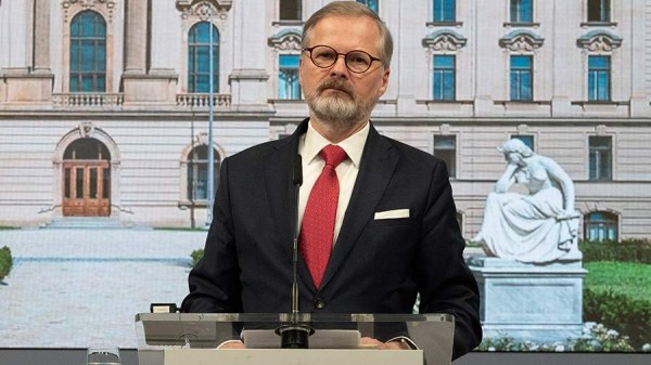 
                    Премьер Чехии Фиала выступил за увеличение европейских инвестиций в оборону

        