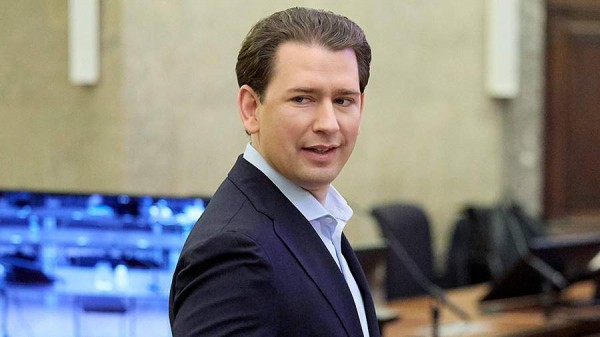 
                    Бывший канцлер Австрии Курц назвал диалог Трампа и Путина &laquo;хорошей новостью&raquo;

        