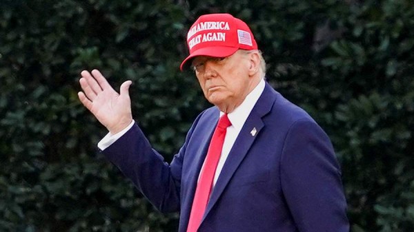 
                    CBS News сообщил о нежелании Трампа говорить с Зеленским после встречи

        
