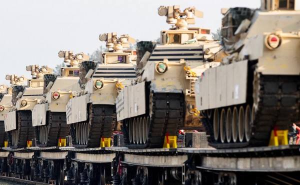 
                    NI сообщил о застрявших в Польше танках для Украины

                