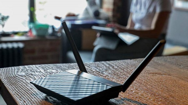 
                    В МВД посоветовали не использовать открытый Wi-Fi в общественных местах

        