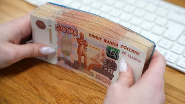 
                    Лишь 7% малых компаний готовы взять кредит по ставкам 20% и выше

        
