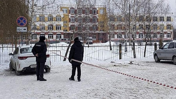 
                    Отцу устроившей стрельбу в брянской гимназии назначили исправительные работы

        