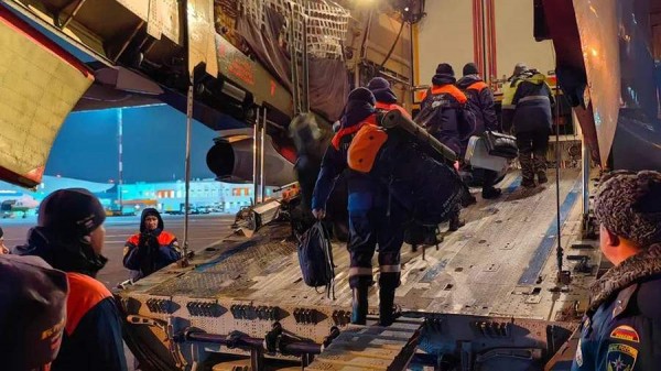 МЧС России направило еще 95 спасателей в пострадавшую от землетрясений Мьянму
МЧС России направило еще 95 спасателей в пострадавшую от землетрясений Мьянму