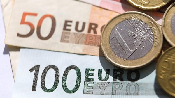 
                    СМИ уличили Францию и Италию в торможении передачи Киеву &euro;40 млрд

        