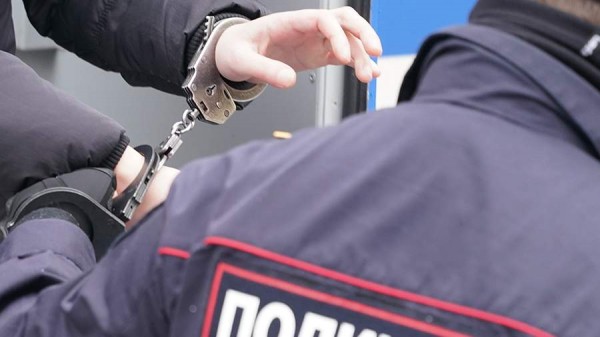 
                    МВД задержало более 40 человек по делу о сбыте наркотиков на 10 млрд рублей

        