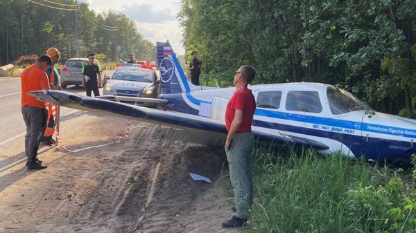 Названа причина аварийной посадки легкомоторного самолета в Лыткарино в июне
Названа причина аварийной посадки легкомоторного самолета в Лыткарино в июне