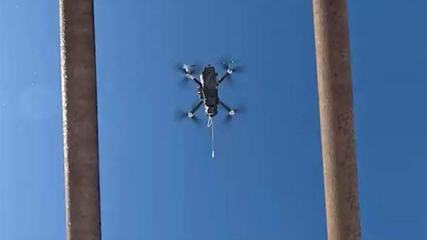 Операторы FPV-дронов батальона «Феникс» показали кадры боевой работы в зоне СВО
Операторы FPV-дронов батальона «Феникс» показали кадры боевой работы в зоне СВО