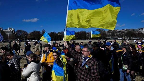 
                    Протестующие в США напугали трехлетнюю дочь Вэнса проукраинскими лозунгами

        