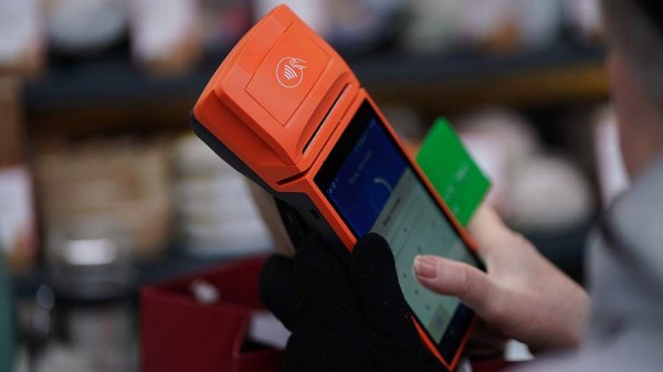 На Украине произошел масштабный сбой банковской системы
На Украине произошел масштабный сбой банковской системы