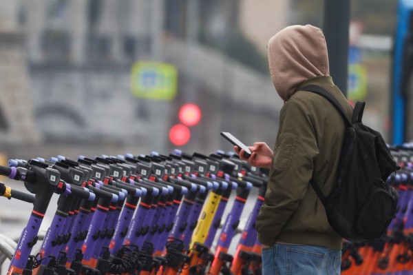 
                    Бывшие члены команды Трампа назвали его королевским деспотом

                
