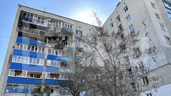 Жители рассказали об обстреле Курска со стороны ВСУ
Жители рассказали об обстреле Курска со стороны ВСУ