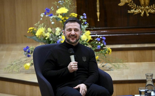 
                    Офис Зеленского заявил, что ему нужно идти на второй срок

                