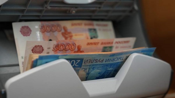 
                    Количество фальшивых купюр выросло в четыре раза в Приамурье

        