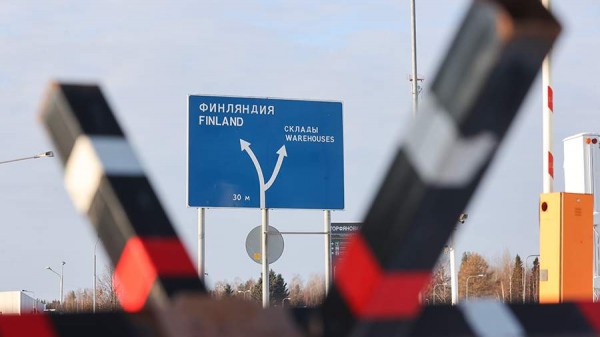 
                    Финляндия продлила закрытие границы с РФ на неопределенный срок

        