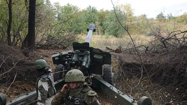 Расчеты гаубиц Д-20 поразили скопление живой силы ВСУ и склад боеприпасов в зоне СВО
Расчеты гаубиц Д-20 поразили скопление живой силы ВСУ и склад боеприпасов в зоне СВО