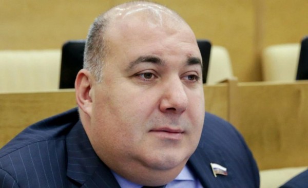 На подлете к Москве сбили дрон
На подлете к Москве сбили дрон