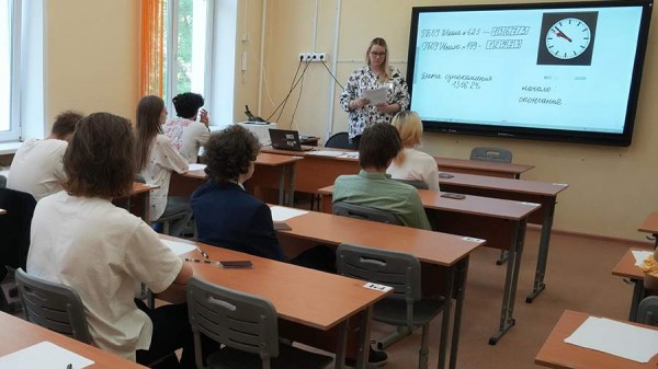 
                    Госдума отклонила законопроект об отмене ЕГЭ

        