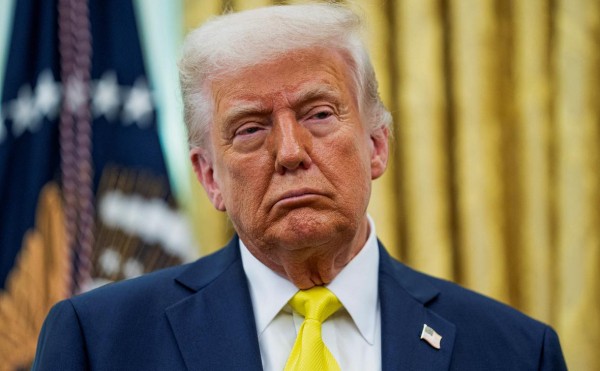 
                    Axios узнал, когда Трамп впервые допустил выход из переговоров по Украине

                