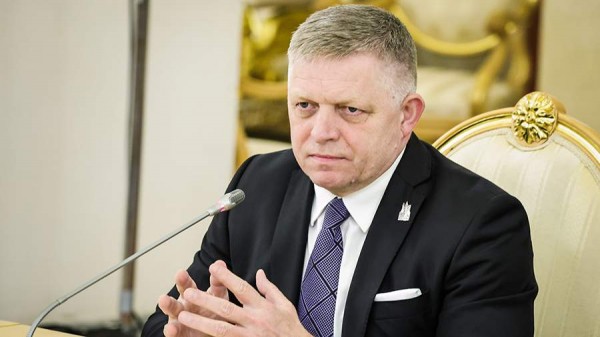 
                    Фицо указал на склонность ЕС к нервозности

        