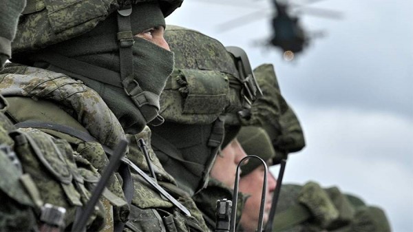 
                    Министр обороны Белоруссии заявил об укреплении обороны вместе с Россией

        