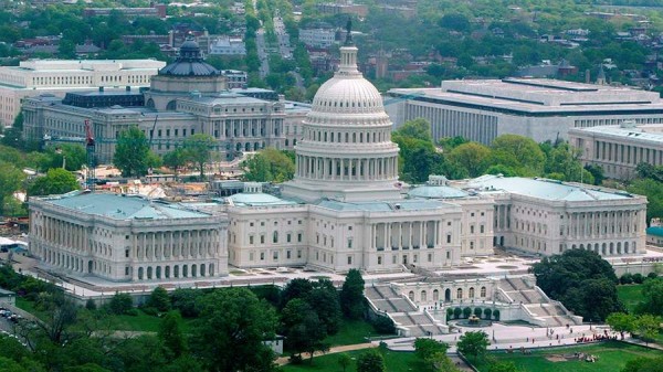 
                    Комитет конгресса США поддержал законопроект Трампа о сокращении расходов

        