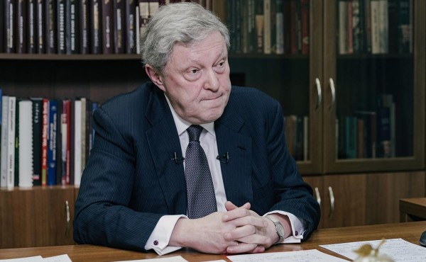
                    Явлинский рассказал, как в США извинились за срыв реформы СССР
                