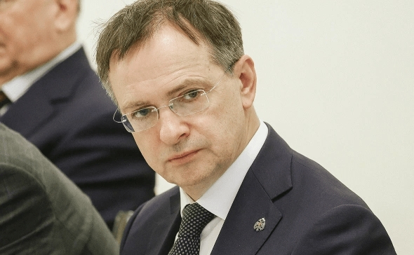 
                    Стармер счел неприемлемой позицию Москвы на переговорах с Киевом
                
