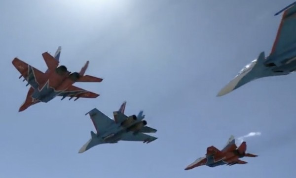 
                    Хинштейн сообщил о пострадавших в результате ракетного удара по Рыльску
                