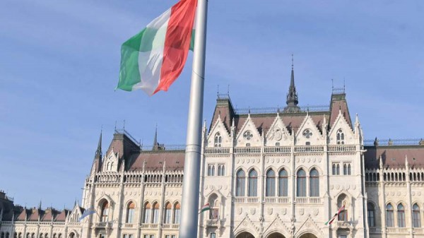 
                    Венгрия отложила переговоры с Украиной по нацменьшинствам

        