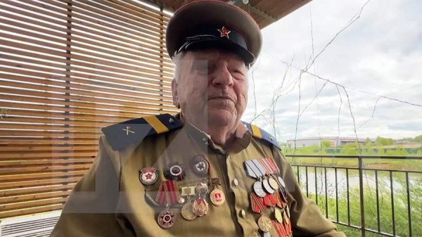 
                    Ветеран Знаменский рассказал о разговоре с Путиным и Си Цзиньпином на параде Победы

        