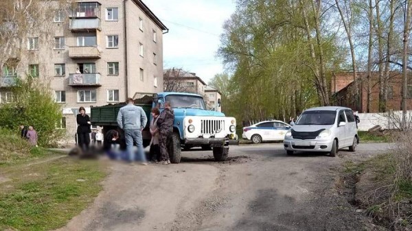 
                    Подросток-мотоциклист погиб в ДТП с грузовиком в Новосибирской области

        