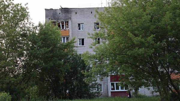 
                    Минимум 20 квартир повреждены при падении обломков БПЛА в Липецкой области

        
