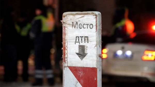 В РФ могут запретить виновникам ДТП садиться за руль до оплаты ущерба
В РФ могут запретить виновникам ДТП садиться за руль до оплаты ущерба