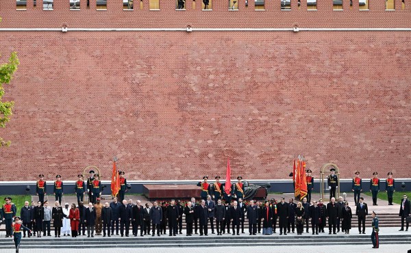 
                    Киев выразил демарш странам, чьи лидеры посетили парад Победы в Москве
                