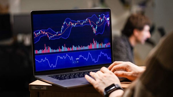 Bloomberg сообщило о приближении акций Microsoft к историческому максимуму
Bloomberg сообщило о приближении акций Microsoft к историческому максимуму