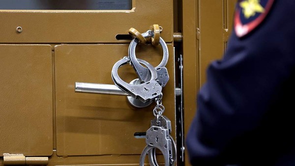 
                    Подозреваемый в подготовке теракта в Москве обжаловал арест

        