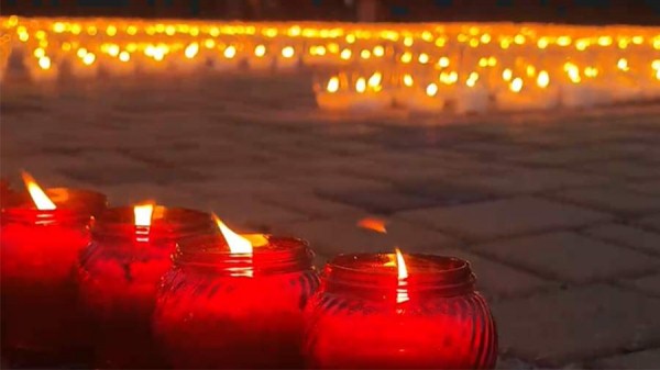 Приуроченная ко Дню памяти и скорби акция «Свеча памяти» прошла в ЛНР
Приуроченная ко Дню памяти и скорби акция «Свеча памяти» прошла в ЛНР