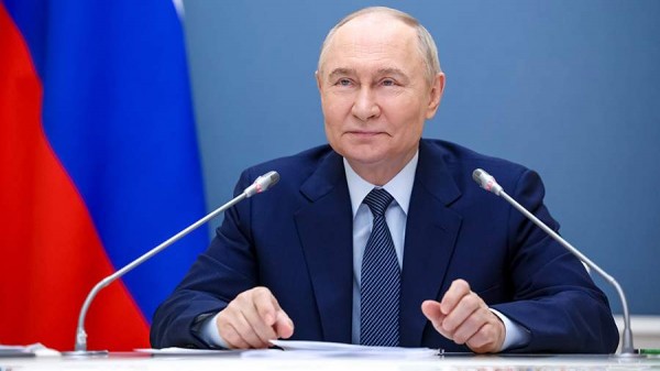 
                    Путин указал на традиции милосердия в русском национальном характере

        