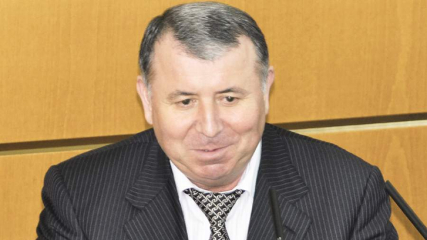 
                    Нефтеперерабатывающий завод стал предметом иска к госсекретарю Дагестана

        