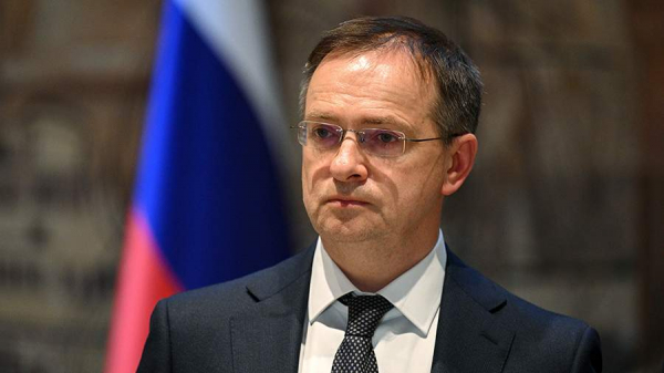 Мединский заявил о готовности к диалогу с генсеком НАТО Рютте на тему Малороссии
Мединский заявил о готовности к диалогу с генсеком НАТО Рютте на тему Малороссии