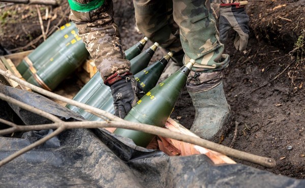 СВР рассказала, как на Украину поступают сербские боеприпасы
СВР рассказала, как на Украину поступают сербские боеприпасы