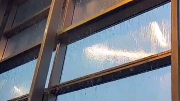 В аэропорту Внуково произошло подтопление из-за сильного ливня
В аэропорту Внуково произошло подтопление из-за сильного ливня