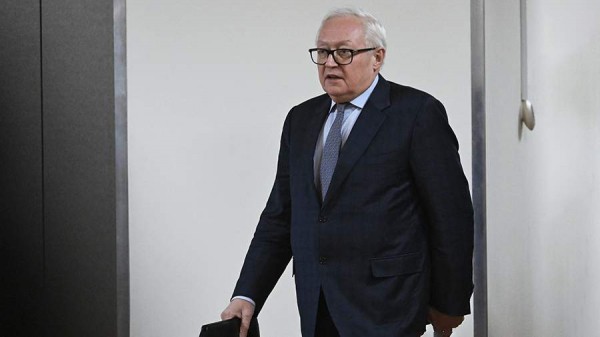 
                    Рябков напомнил Западу о праве РФ выбирать цели при испытании ракетных комплексов

        