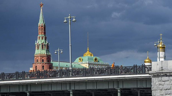 Кнайсль указала на стремление ЕС сменить власть в России
Кнайсль указала на стремление ЕС сменить власть в России